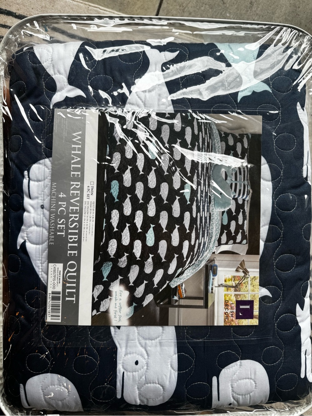 Whale Reversible Comforter Set - Navy, White & Light Blue